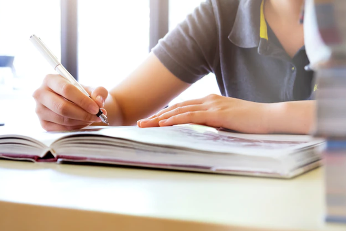 கடந்த மே 3ஆம் தேதி நடைபெற்ற நீட் தேர்வு ரத்து | Neet Exam Held On May 3 Cancelled