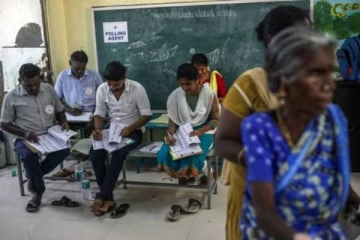 இது 3வது முறை; தமிழகத்தில் வாக்குப்பதிவு மீண்டும் திருத்தம் - விவரம் இதோ..