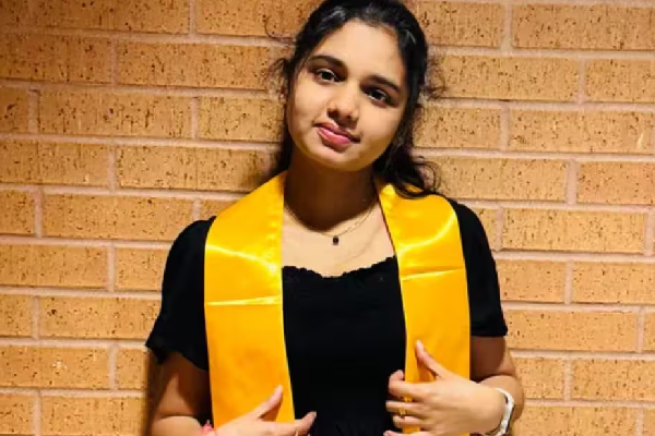 அமெரிக்காவில் தூக்கத்தில் உயிரிழந்த இந்திய மாணவி; பொலிஸார் தீவிர விசாரணை | Indian Student Dies In Her Sleep In Us