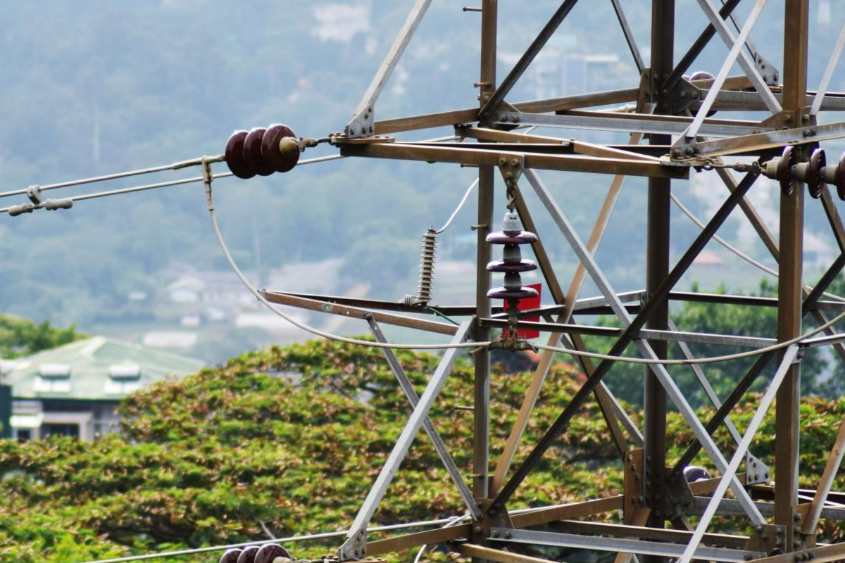 வளைகுடா போர்; இலங்கையில் மின் உற்பத்திக்குச் சிக்கல்! | Power Generation In Sri Lanka Faces Difficulties