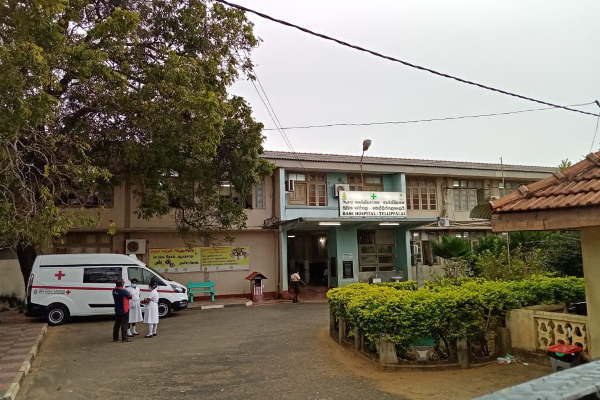 யாழில் இடம்பெற்ற விபத்து- ஸ்தலத்தில் இளைஞன் பலி! - ஐபிசி தமிழ்