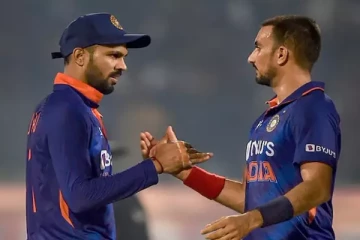 அவரை போல் என்னால் பந்து வீச முடியாது - ஹர்சல் பட்டேல்..!