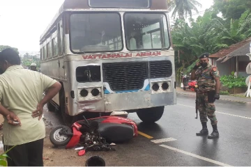 யாழில் கோர விபத்து- மாணவி உட்பட இருவர் ஆபத்தான நிலையில்!