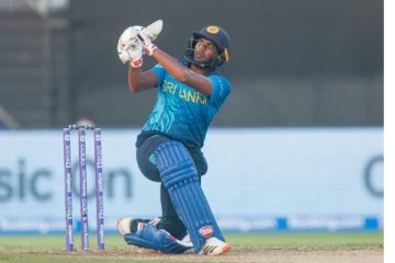 ප්‍රහාරාත්මක පිතිකරු භානුක රාජපක්ෂ හදිසියේ ඉවත් කෙරේ..ඉන්දීය සංචාරයට වුණ දේ.