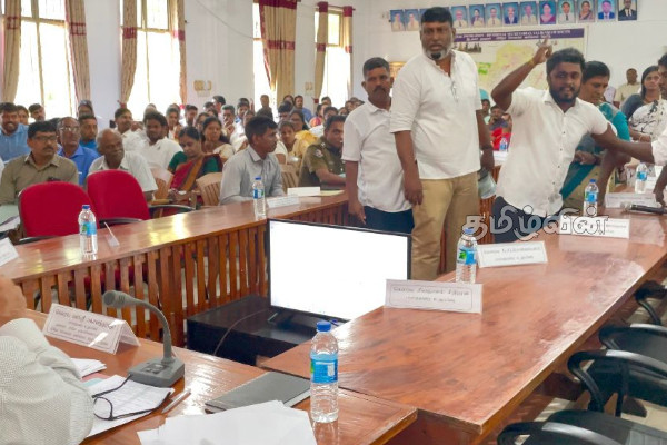 யாழ். வலிகாமம் தெற்கு உடுவில் பிரதேச ஒருங்கிணைப்பு குழு கூட்டத்தில் அமைதியின்மை | Confusion Regional Coordination Committee Meeting