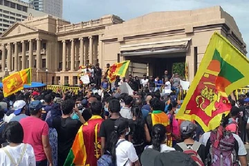 தனிப்பட்ட காரணங்களுக்காக விசாரணைக்குழுவிலிருந்து டிரந்த வெலலியத்த விலகல்