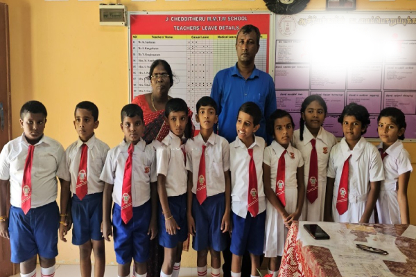 புலமைப் பரிசில் பரீட்சையில் யாழில் சாதனை படைத்த மிக சிறிய பாடசாலை; அதிபர் பெருமிதம்! | Scholarship Examination Record Jaffna Small School