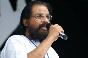 பாடகர் கே.ஜே.யேசுதாஸ் மருத்துவமனையில் அனுமதி- மருத்துவர் விளக்கம்