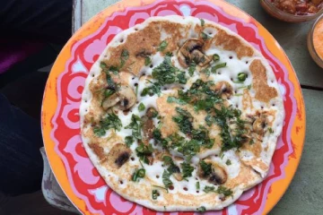 சர்க்கரை நோயை கட்டுப்படுத்தும் சுவையான காளான் ஊத்தப்பம்- செய்வது எப்படி?