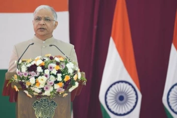 இலங்கை மக்கள் தெரிவு செய்யும் எவருடனும் இணைந்து பணியாற்றுவதற்கு இந்தியா தயார் : சந்தோஷ் ஜா