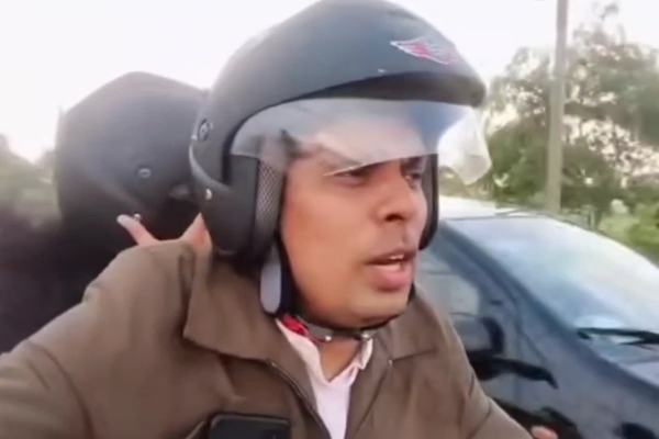 அர்ச்சுனா எம்.பியின் ஆபத்தான சாகசம் : பிரதமருக்கு பறந்த முறைப்பாடு! | Archuna Mp S Dangerous Driving Complaint To Harini அர்ச்சுனா எம்.பியின் ஆபத்தான சாகசம் : பிரதமருக்கு பறந்த முறைப்பாடு! | Archuna Mp S Dangerous Driving Complaint To Harini