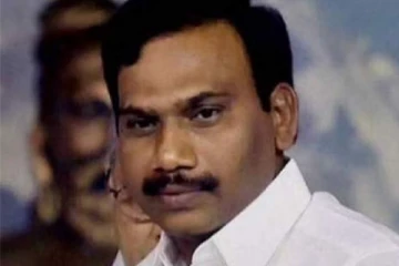 காவியை அழிக்க கருப்பு, சிவப்பு நீளமும் ஒன்று சேர வேண்டும் :  ஆ.ராசா