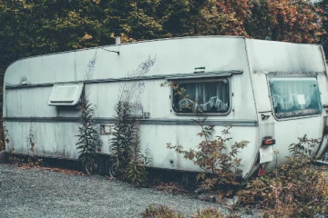 26 ஆண்டுகள் அழுக்கு கூடாரத்தில் அடிமையாக்கப்பட்ட பிரித்தானியர்: அவருக்கு கிடைத்துள்ள இழப்பீடு!