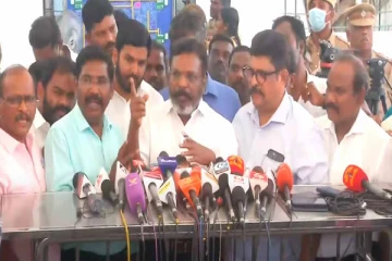 குனிந்து பேச வேண்டுமா? கையைக் கட்டிக்கொண்டு பேச வேண்டுமா? - ஆவேசமடைந்த திருமா