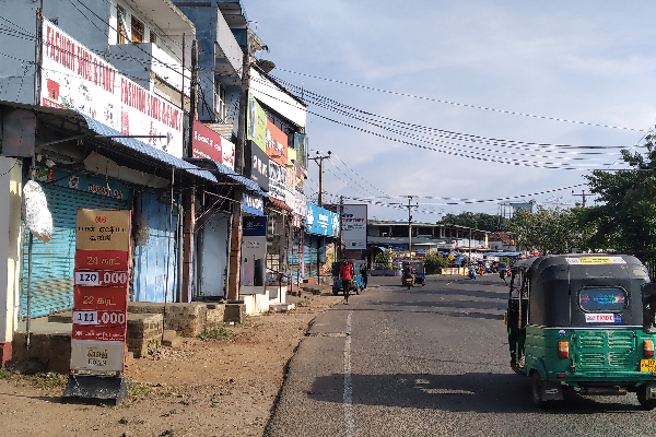 முடங்கியது தமிழர் தாயகம்; வெறிச்சோடிய நகரங்கள்!(Photos) | Deserted Cities In The Tamil Homeland