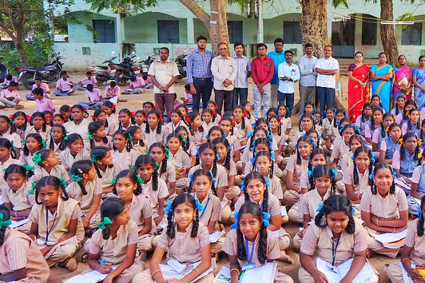 தமிழ்நாடு பட்ஜெட்; பள்ளிக்கல்வித்துறைக்கு ரூ. 40,299 கோடி ஒதுக்கீடு - பழனிவேல் தியாகராஜன் அறிவிப்பு - தமிழ்நாடு