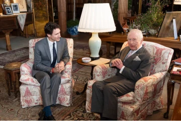 கனடிய பிரதமர் இங்கிலாந்து மன்னரை சந்தித்துள்ளார்