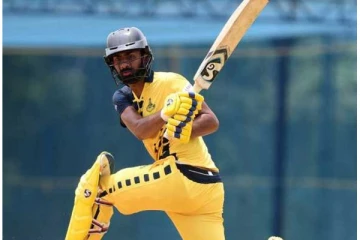 விஜய் ஹசாரே கோப்பை கிரிக்கெட் - தமிழக வீரர் ஜெகதீசன் சதம் அடித்து அசத்தல்