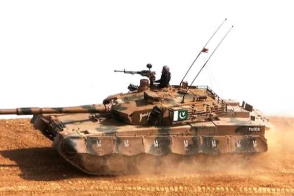 எதிரிநாட்டு பீரங்கிகளுக்கு சிம்ம சொப்பனம் - இந்தியாவின் MPATGM ஏவுகணை சோதனை வெற்றி | India Successfully Tested Mpatgm Missile Hit Tanks