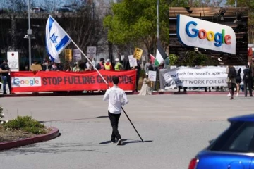 இஸ்ரேல் ராணுவத்திற்காக 10,000 கோடி ஒப்பந்தம்: ஊழியர்களை அதிரடியாக நீக்கிய கூகுள்