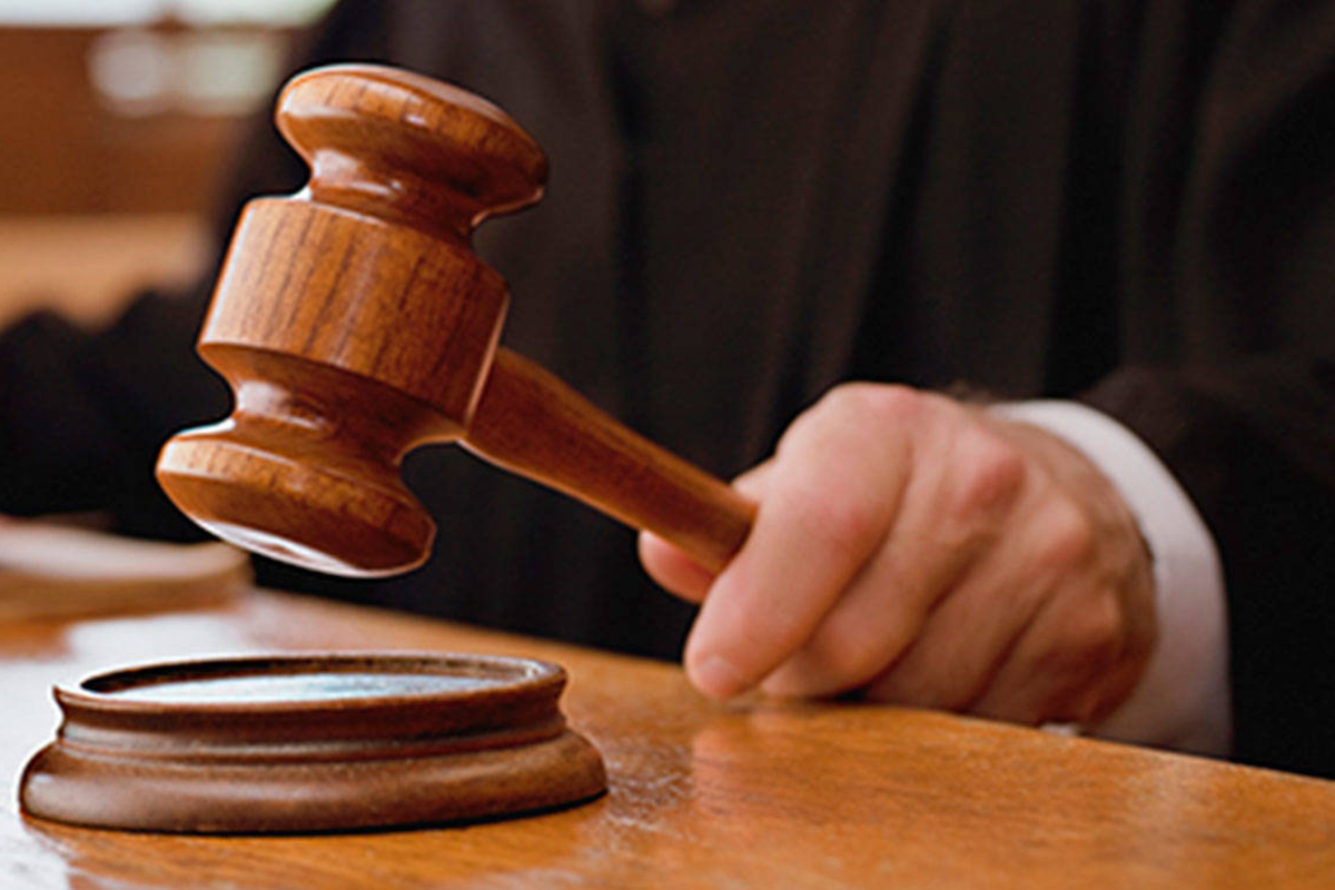 சொகுசுப் பேருந்தில் நடந்த பகீர் சம்பவம்; மாடுகளுடன் பிடிபட்ட நபர்! | Man Caught With Cattle In A Luxury Bus Hettipola