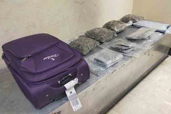 இந்தியாவைச் சேர்ந்த இருவர் கட்டுநாயக்காவில் கைது | Two Indians Arrested In Katunayake