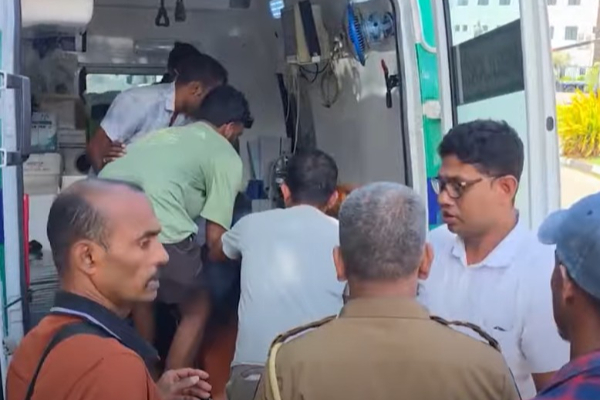 பயணிகளால் காப்பாற்றபட்ட சாரதி! தேடி சென்று பேருந்து நடத்துனரை கொடூரமாக தாக்கிய நபர் | Sri Lanka Transport Board Bus Conductor Attacked