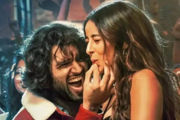 விஜய் தேவரகொண்டாவுடன் நடித்தபோது அசவுகரியமாக உணர்ந்த நடிகை.. தந்தை உடைத்த ரகசியம்