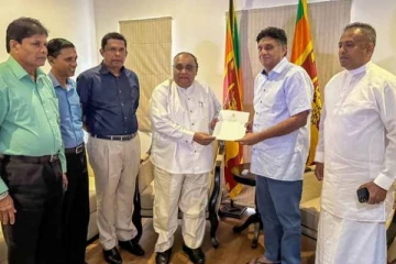 எதிர்க்கட்சியில் இணைந்த சிறிலங்கா சுதந்திர கட்சியின் மூத்த உறுப்பினர்