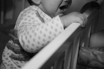 குழந்தையை கடத்த இப்படியெல்லாமா நாடகம் போடுவிங்க? - சிக்கிய தம்பதி!