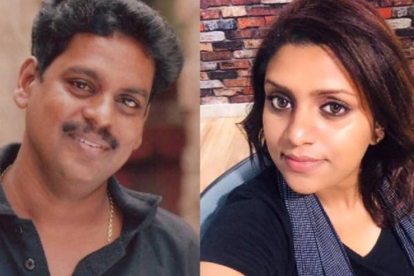 பாடலாசிரியர் கபிலனின் மகள் தற்கொலைக்கு இதுவா காரணம்?