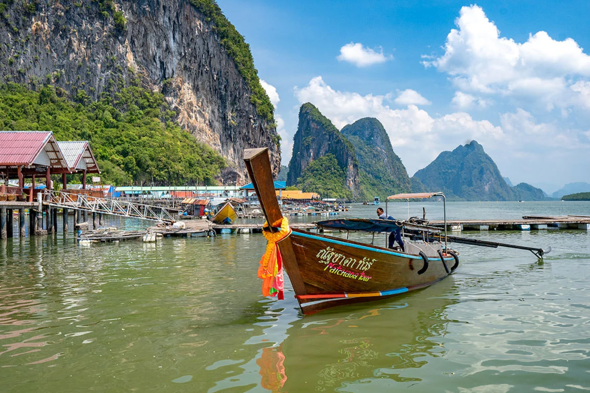 தாய்லாந்தின் வியக்க வைக்கும் நீரின் மீது ஒரு கிராமம் | Thailands Bohai Bay Floating Fishing Village தாய்லாந்தின் வியக்க வைக்கும் நீரின் மீது ஒரு கிராமம் | Thailands Bohai Bay Floating Fishing Village