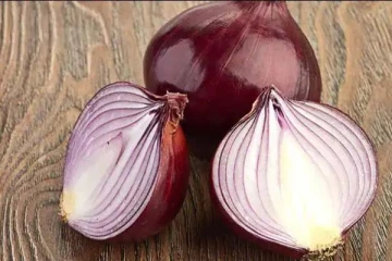 தினமும் பச்சையாக வெங்காயம் சாப்பிட்டால் என்ன நடக்கும்? பலரும் அறியாத தகவல்