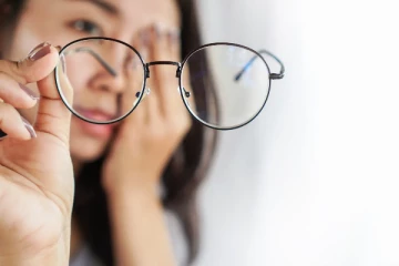 தரமற்ற மருந்தினால் கண் பார்வை இழந்தவர்களுக்கான நட்டஈடு தொடர்பில் சுமத்தப்பட்டுள்ள குற்றசாட்டு