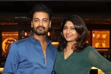 பிக் பாஸ் அபினை - அபர்ணா விவகாரத்தா? போட்டோ மூலம் அவர்களே கொடுத்த பதில்