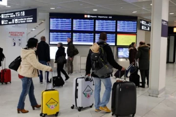 பிரான்ஸ் சென்றுள்ள இலங்கைப் பிரதிநிதிகள்