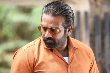 அடேங்கப்பா..! விஜய் சேதுபதி ஒரு படத்திற்கு வாங்கும் சம்பளம் எத்தனை கோடி தெரியுமா?