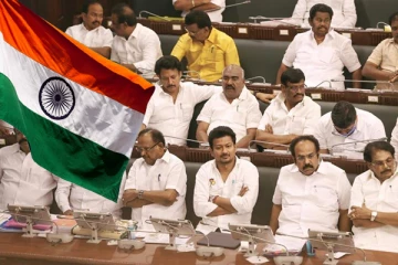 12 மணி நேர வேலை நேரத்தை அறிவித்த இந்தியா!