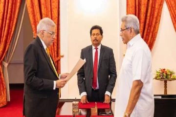 ஜனாதிபதி கதிரையில் ரணிலை ஒரு நாளேனும் அமரவிடமாட்டோம்!போராட்டக்களத்திலிருந்து விடுக்கப்பட்டுள்ள அறிவிப்பு