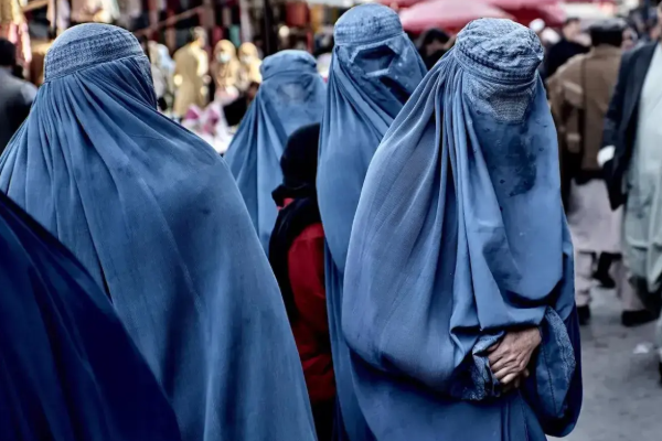 பெண்களை கணவர் அடிக்க அனுமதி வழங்கியுள்ள நாடு - ஆனால் 2 நிபந்தனைகள் | Talibans New Law Allow Men Can Beat Wife