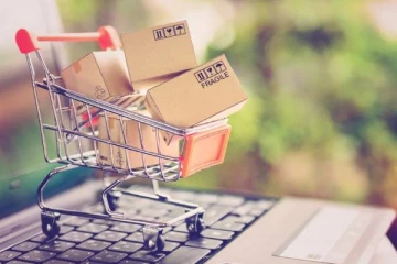 ஓன்லைனில் பொருட்களை வாங்கிவிட்டு கைவரிசையை காட்டிய நபர்களுக்கு நேர்ந்த கதி!