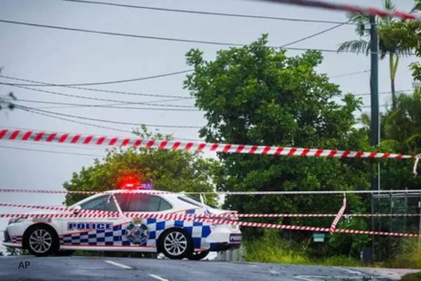 gun shooting in australia 3 killed and 1 wounded