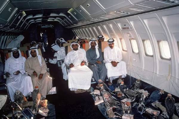 பருந்துக்கு தனி பாஸ்போர்ட் - எந்த நாட்டில் தெரியுமா? | Kite Have Their Own Passport Which Country It Is