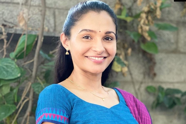 நடிகை ஆண்ட்ரியாவின் சிறு வயது புகைப்படத்தை பார்த்துள்ளீர்களா.. இதோ