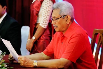 இலங்கையின் அடுத்த பிரதமர் யார்..?மூன்று பெயர்கள் அதிபரிடம் பரிந்துரை