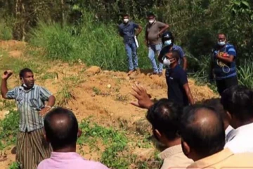 මන්ත්‍රී විජිත හේරත් ඇතුළු පිරිසට ගල් ප්‍රහාරයක් - ඉඩමෙන් යන ලෙස තර්ජනයක්..