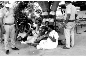 சிகரெட் கொடுக்க தாமதம்...கடையை அடித்து நொறுக்கிய திமுகவினர்