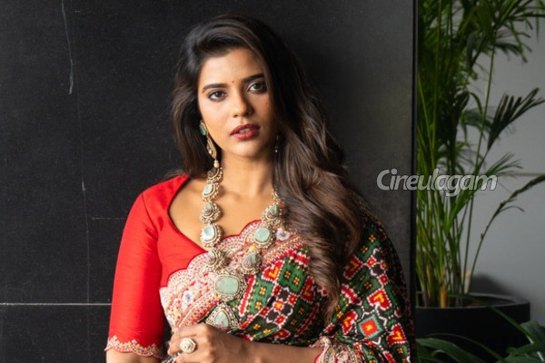 ஐஸ்வர்யா ராஜேஷிடம் தவறாக நடந்த போட்டோகிராபர்.. அதிர்ச்சி புகார் கூறிய நடிகை | Aishwarya Rajesh Shocking Incident Photographer