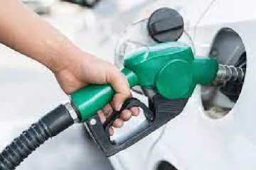 ரொறன்ரோவில் மீண்டும் பெற்றோல் விலை அதிகரிப்பு