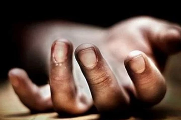 ‘’பாதுகாப்பான இடம் கல்லறையும், தாயின் கருவறையும்தான்'’  -  தொடரும் பாலியல் வன்முறைகள்  11-ஆம் வகுப்பு மாணவி தூக்கிட்டு தற்கொலை